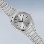 Женские наручные часы Bering 19632-700