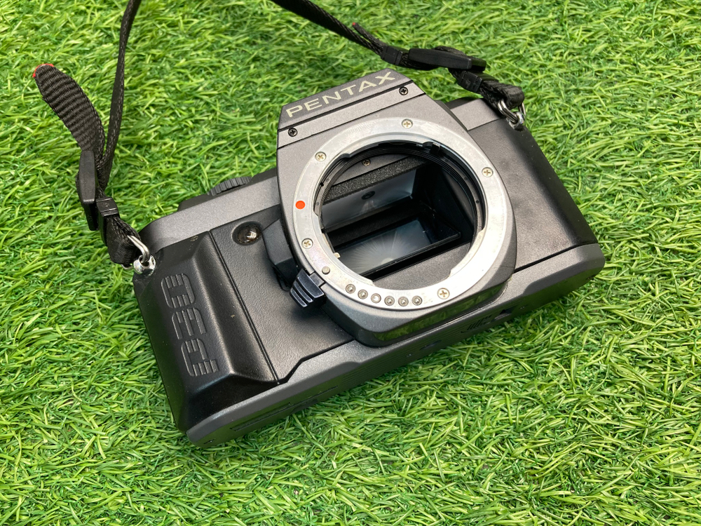 Pentax P30T + kit 35-80mm 4-5.6