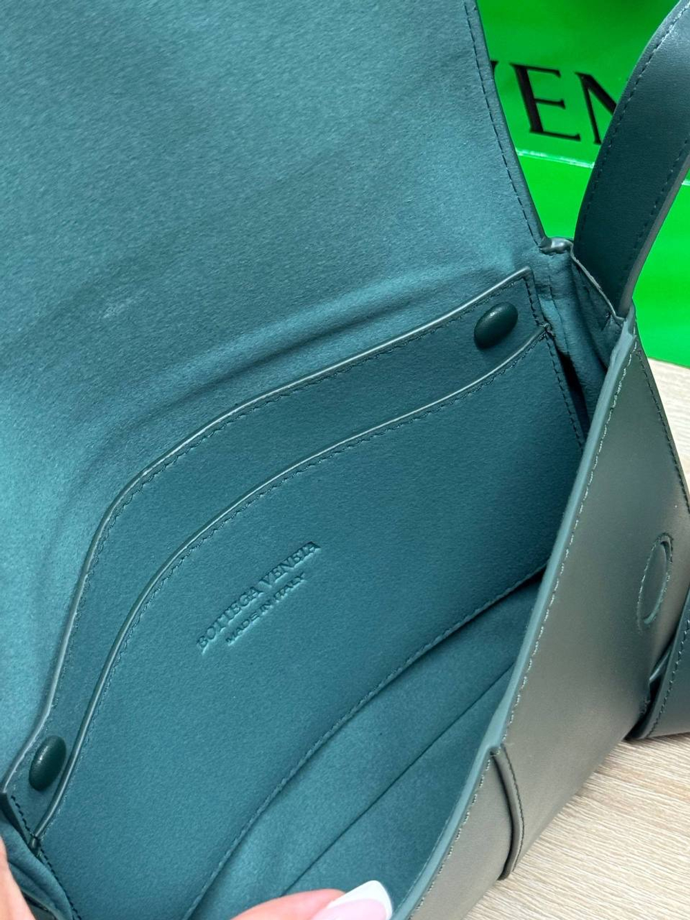 Сумка через плечо Bottega Veneta Angolo