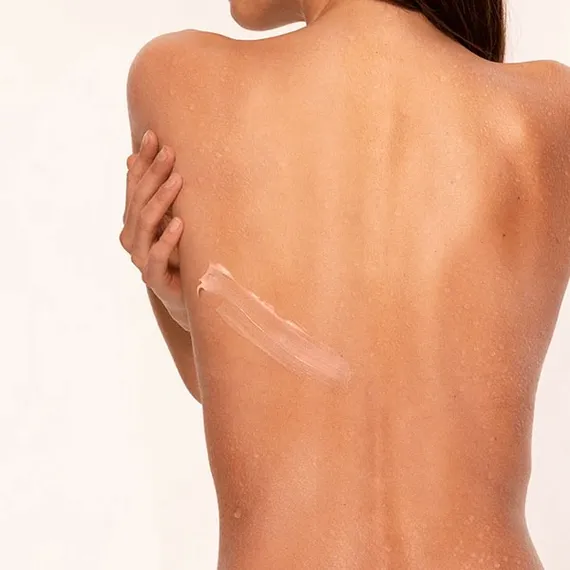 Увлажняющий бальзам-кондиционер для тела c ревитализирующим действием