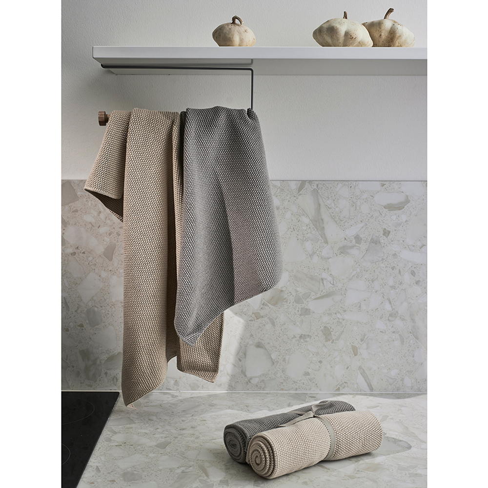 Набор из двух кухонных вязаных полотенец из коллекции essential, темно-серое/бежевое