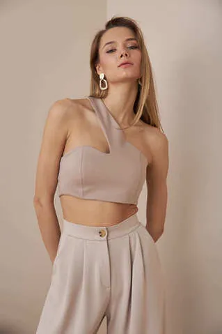 Асимметричный топ из джерси цвета какао