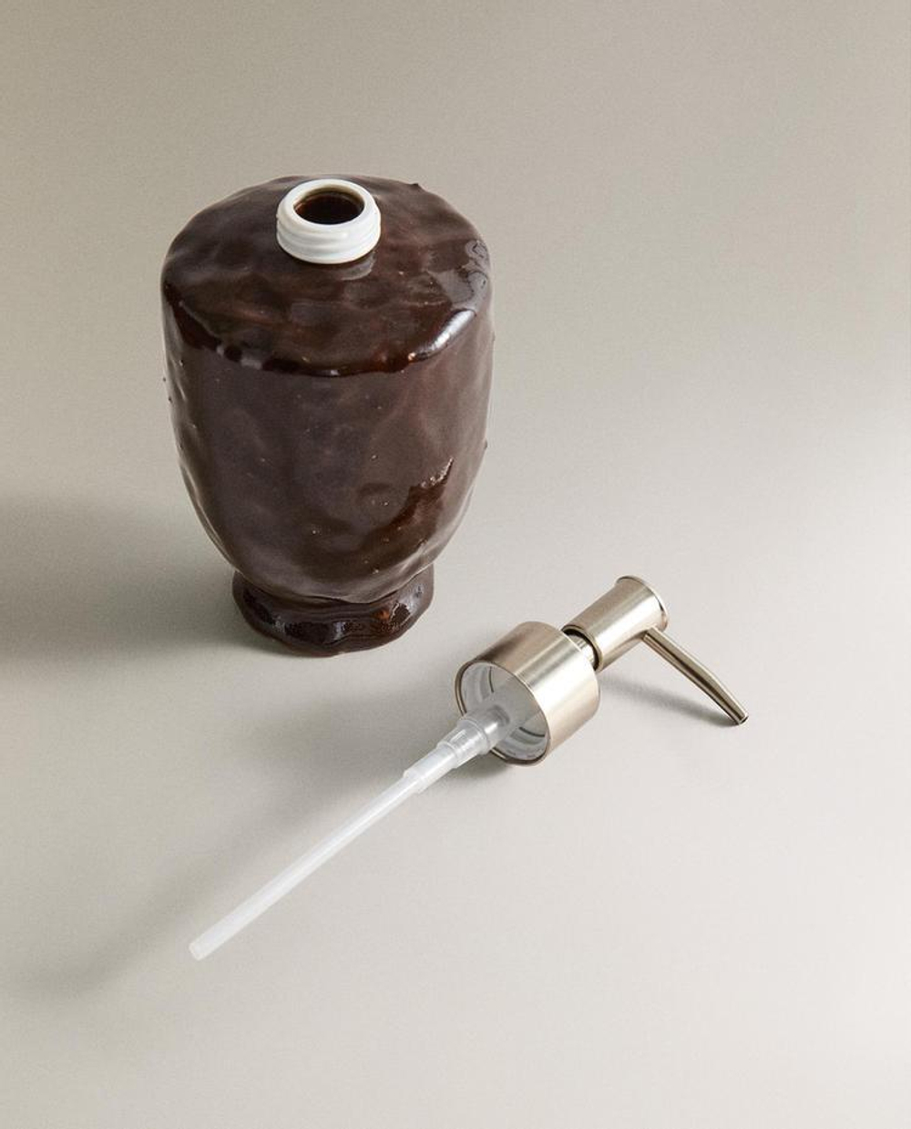 ZARA HOME ДОЗАТОР МЫЛА ИЗ КЕРАМИКИ КОРИЧНЕВОГО ЦВЕТА, КОРИЧНЕВЫЙ