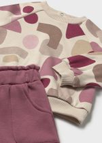 пуловер с брюками