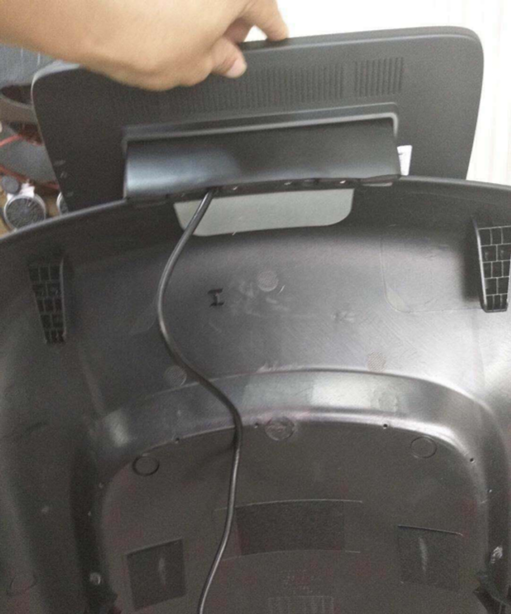 Комплект мониторов на подголовник для VOLVO - ERGO ER11VL с сенсорным экраном 11” (Full HD 1920x1080, Android, 3+32Gb, 4G) серебряный