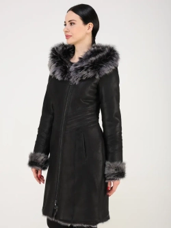 Дубленка зимняя натуральная с капюшоном
