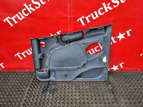 Обшивка двери левой