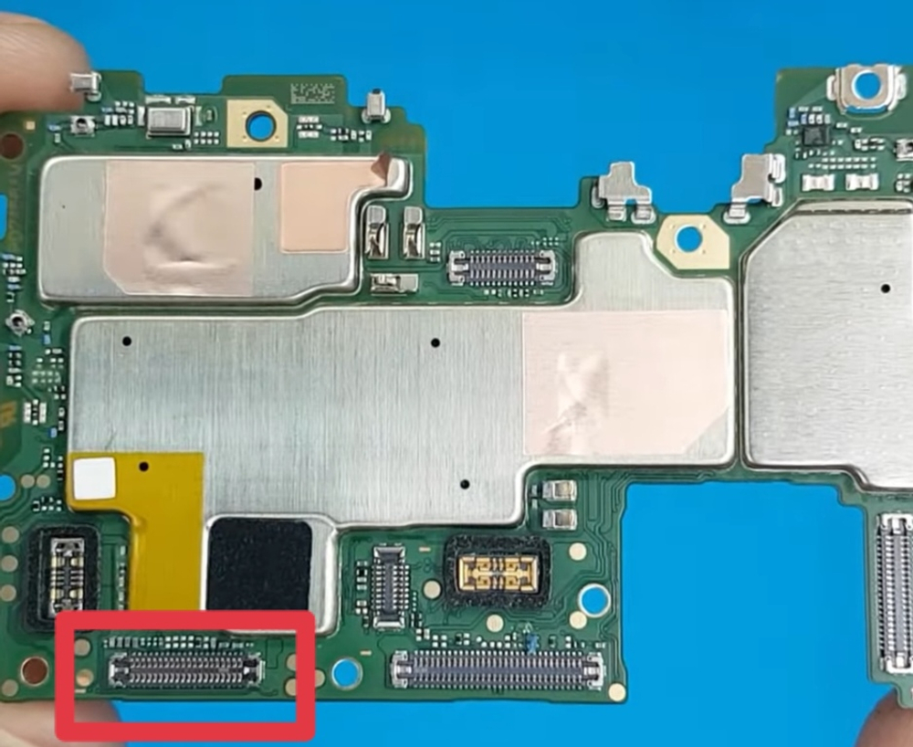 vivo iQOO Z10 - FPC коннектор дисплея (на плату) (ORIG)