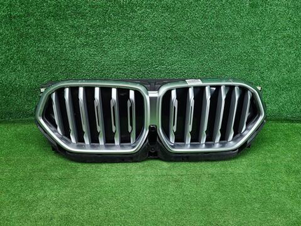 Решетка радиатора BMW X6 G06 (2019-2023)