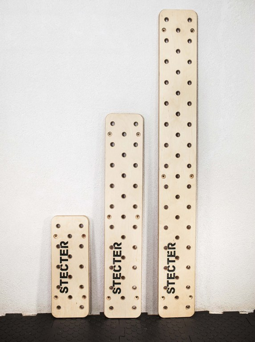 Доска для лазания Пегборд (PEGBOARD) 240х30 см