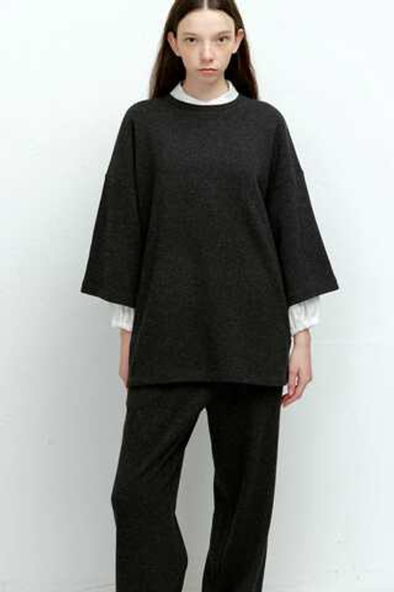 Огромная футболка темно-серого цвета