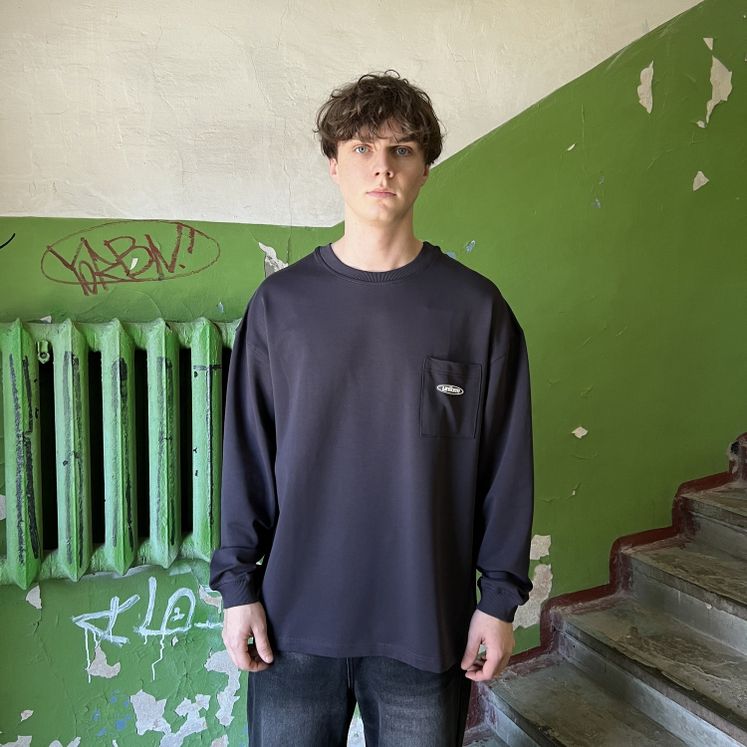 Лонгслив UNIFORM Relaxed Pocket, графит