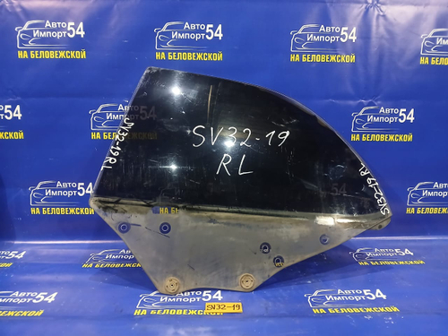 Стекло двери задней левой TOYOTA VISTA 1990