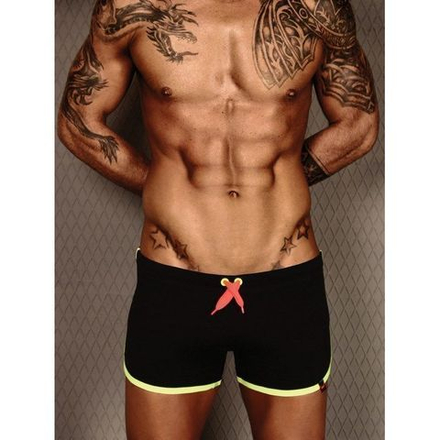 Мужские шорты черные с салатовой окантовкой Wild Milk Neon Stripes Shorts Black