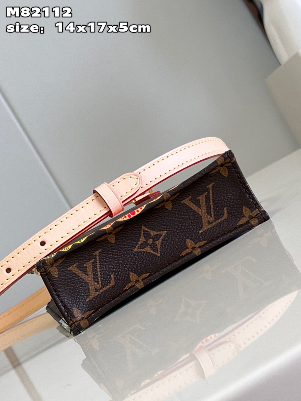 Louis Vuitton Petit Sac Plat
