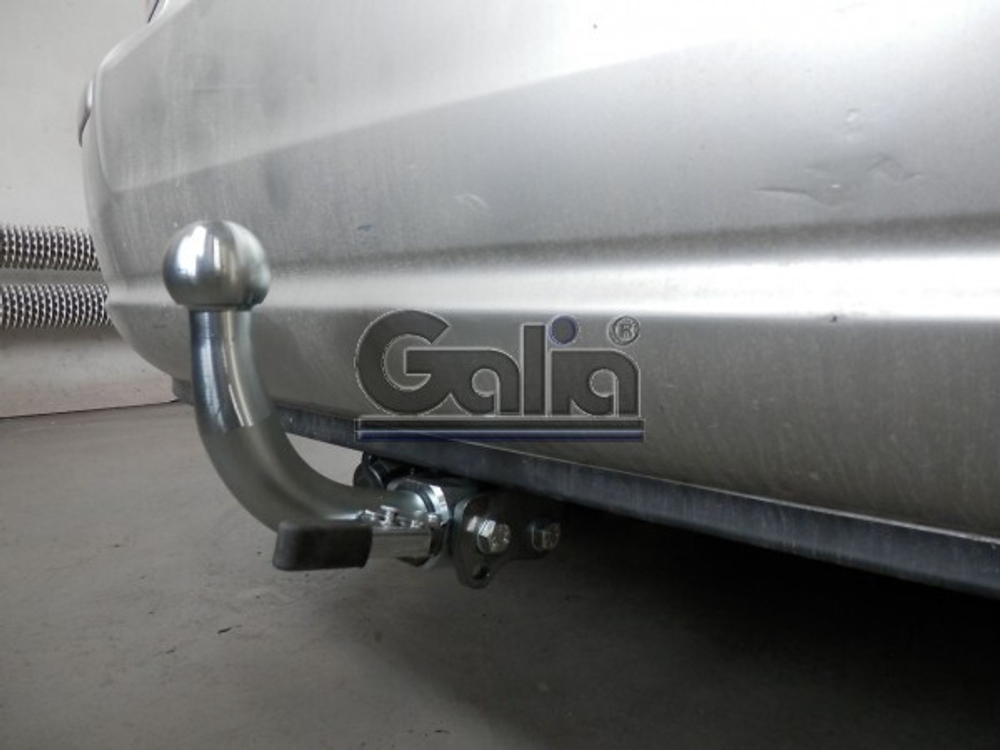 Фаркоп оцинкованный Galia T066C для Toyota Avensis седан/лифтбек 2003-2009(паспорт и сертификат в комплекте)(без электрики)