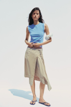 ZARA ТРИКОТАЖНЫЙ ТОП С ДВУХСЛОЙНЫМИ ДЕТАЛЯМИ, СИНИЙ