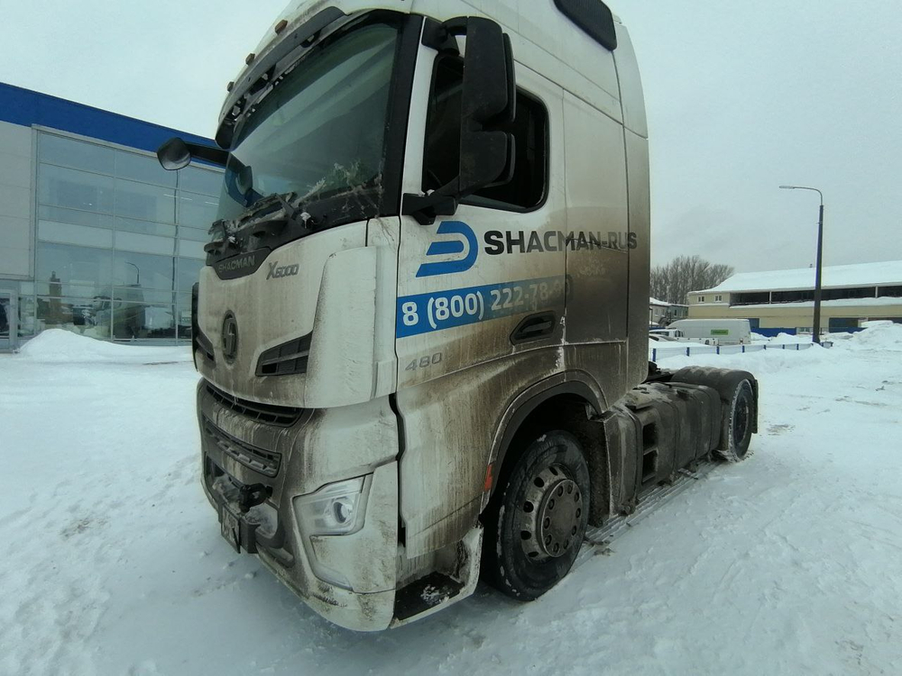 Shacman (Shaanxi) SX* 4x2 Седельный тягач SX4188YY381 (Дизельный, 12,5 л, 480 л.с., АТ)