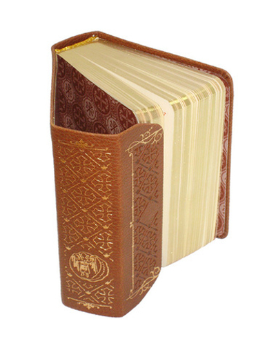 Святое Евангелие карманное с магнитным клапаном (кожа, золотой обрез)