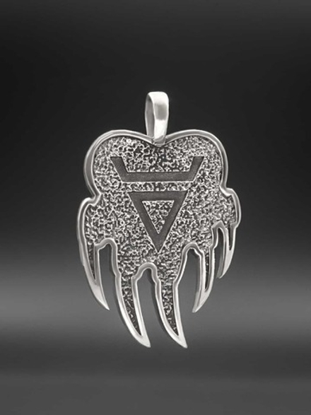 Подвес лапа Медведя с печатью Велеса из серебра