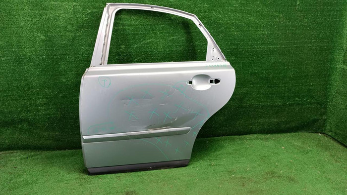 Дверь задняя левая Volvo S40 2 (2004-2012)