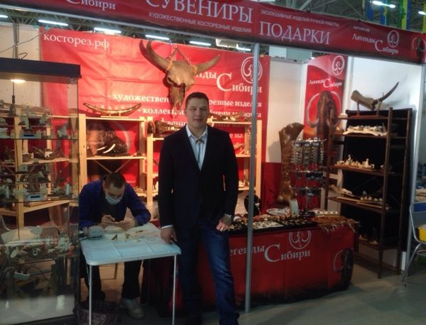 Тюменские сувениры и подарки на выставке &quot;Художественный салон, народные промыслы&quot;