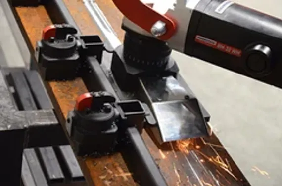 Заточный станок для концевых фрез Heden DGM-14R