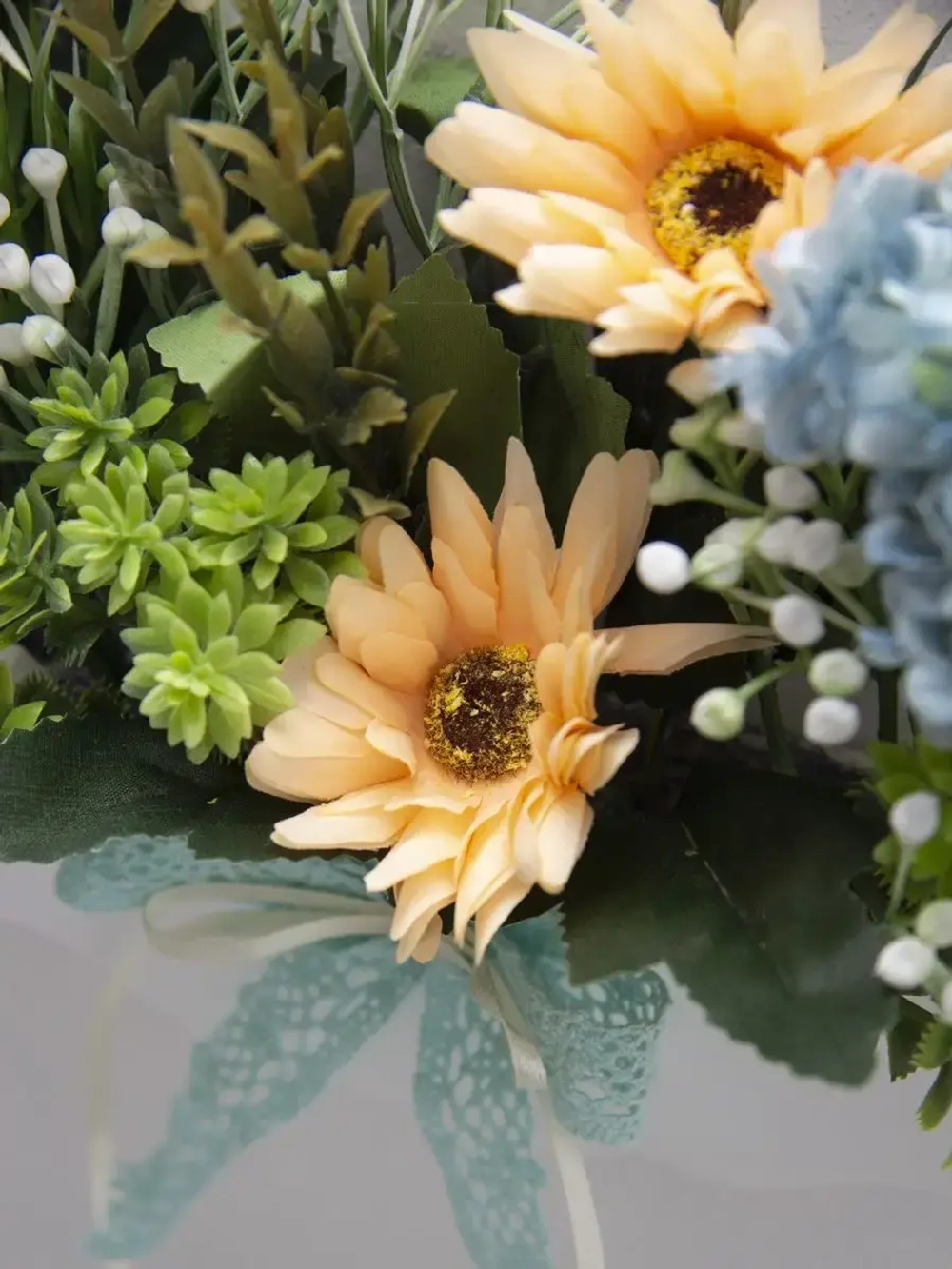 Панно на стену для интерьера "Окно с цветами"