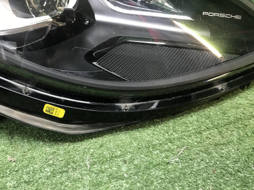 Фара правая Porsche Macan 95b (2018-2021) LED