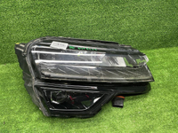 Битая Фара правая Skoda Karoq (2017-2021) LED