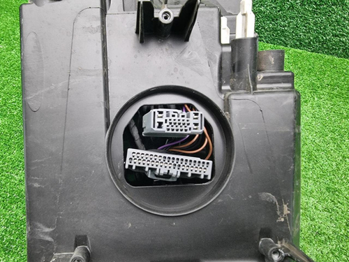 Фара правая Volvo XC40 (2017-2022) LED