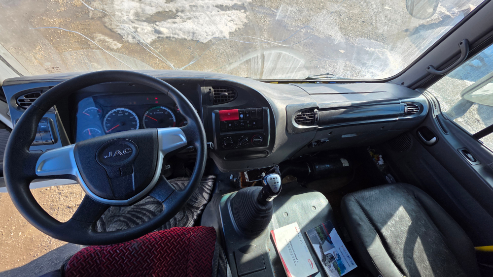 ТТМ-Центр АФ-77* на шасси JAC N200 4x2 Изотермический/рефрижератор АФ-77ADLJ-02 (Рефрижератор, Дизел
