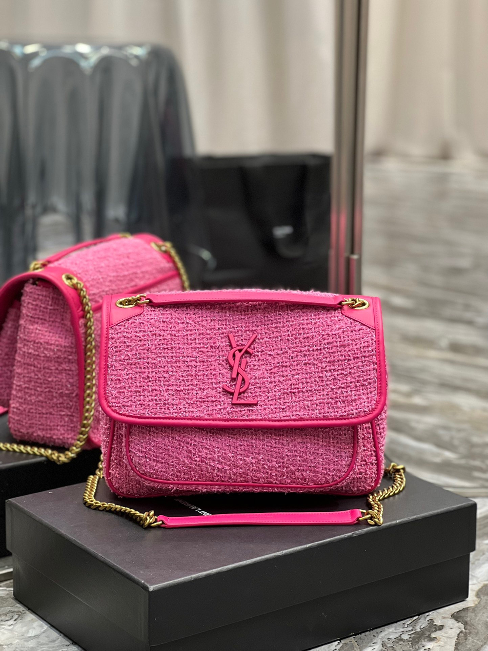 Saint Laurent Niki 28 cm