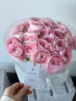 Букет из ранункулюсов в розовом оттенке 25 шт