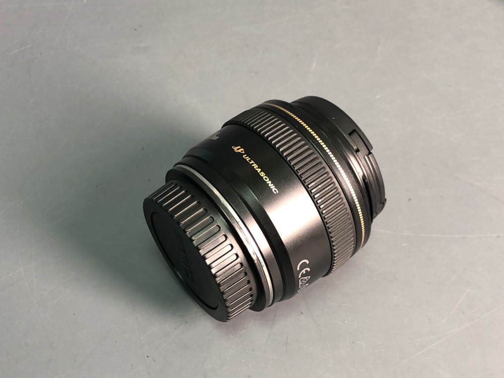 Canon EF 28mm 1.8 USM