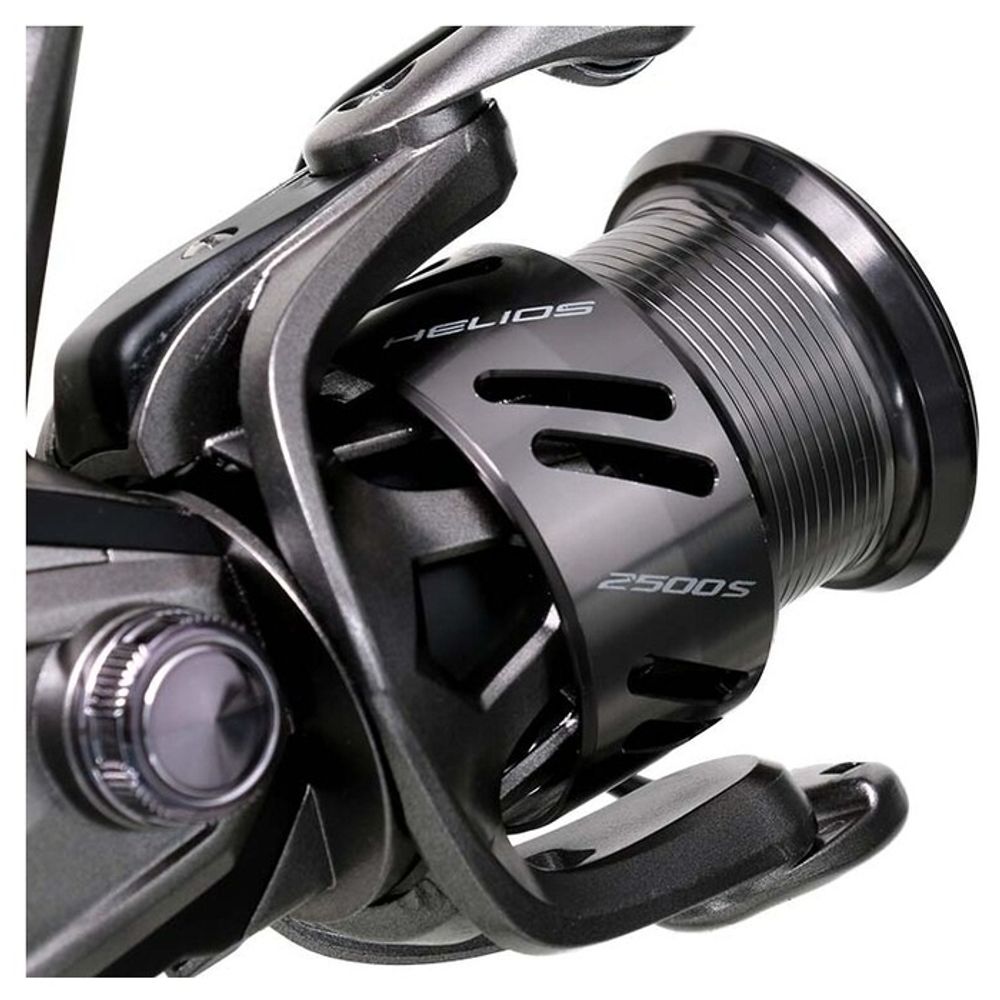 FLAGMAN Катушка спиннинговая Helios 2500S 7+1ш.п.