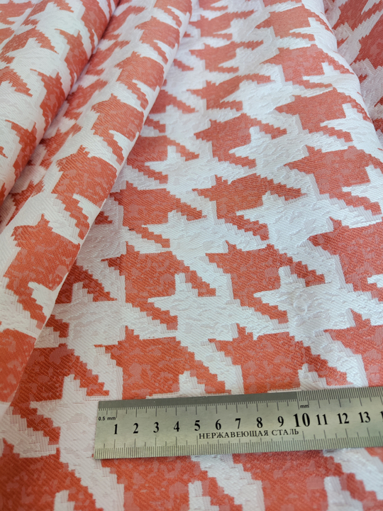 Костюмная жаккард, гусинная лапка, молочный/персик, отрез 1,45м