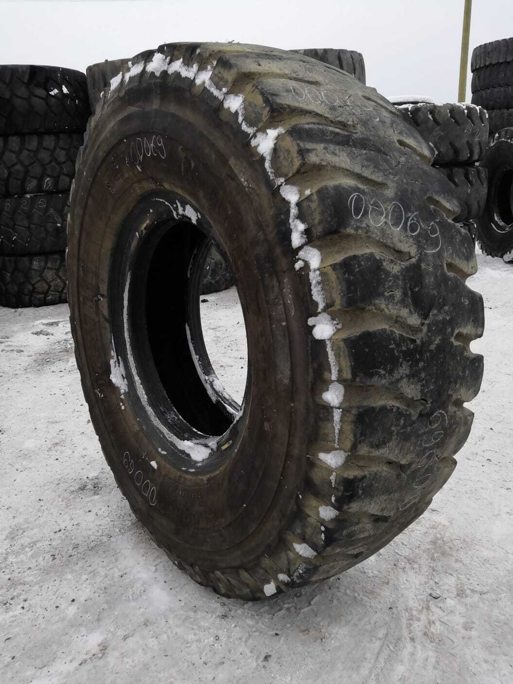 24.00R35 Bridgestone VRLS шина б/у