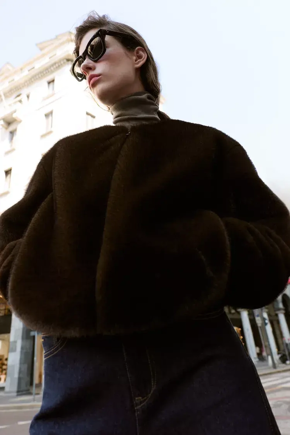 ZARA БОМБЕР ИЗ ИСКУССТВЕННОГО МЕХА, ТЕМНО-КОРИЧНЕВЫЙ