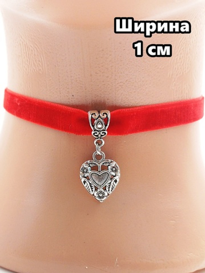 Красный велюровый чокер с подвеской "Сердце в цветах" 1 см.
