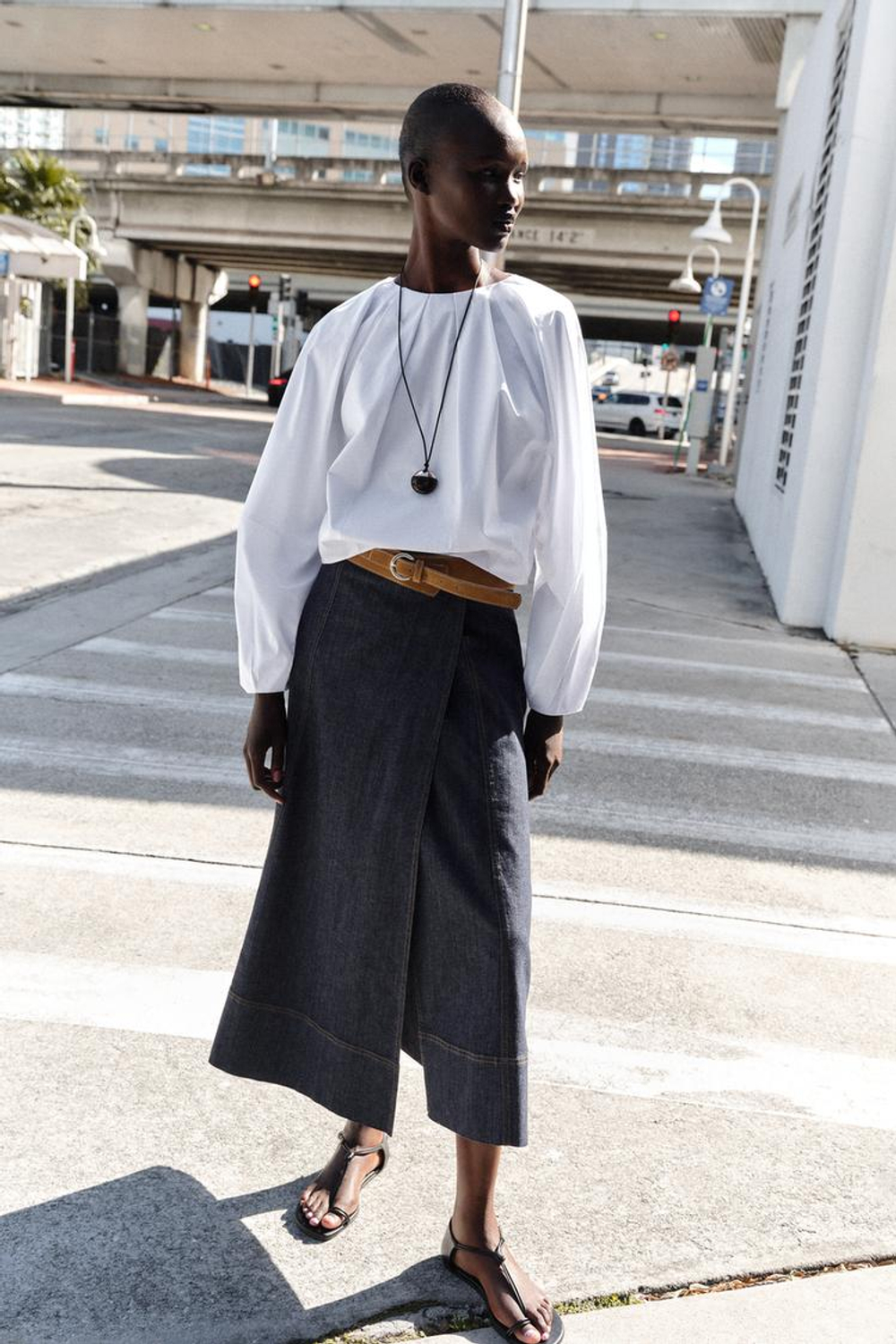 ZARA ДЖИНСОВАЯ ЮБКА Z1975 МИДИ С ПОЯСОМ, СИНИЙ