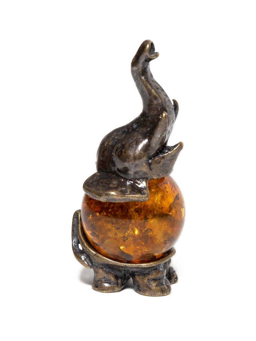 Фигурка с янтарем натуральным - Слон цирковой. Статуэтка из янтаря цельного