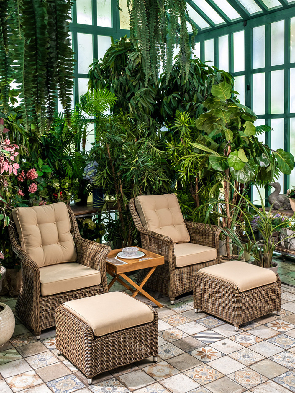 Оттоманка из искусственного ротанга OPAL