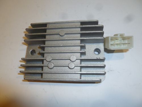 Реле зарядки АКБ TSS DGW-300E(ES)/Voltage regulator