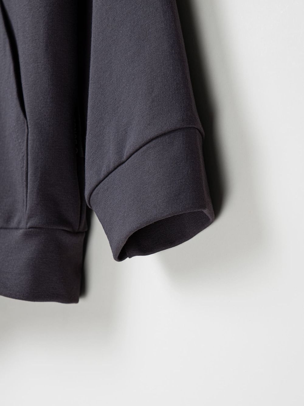 Толстовка облегченная "Графит" с принтом 7+