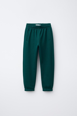 ZARA КОМПЛЕКТ ИЗ ТОЛСТОВКИ И БРЮК-ДЖОГГЕРОВ С НАШИВКОЙ, ЗЕЛЕНЫЙ