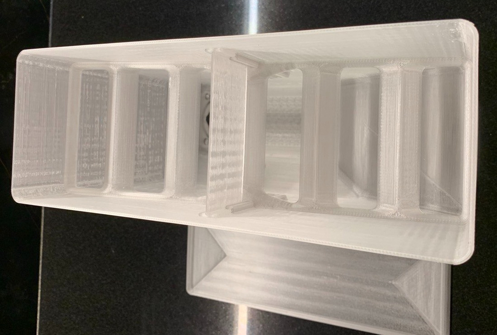 Увеличенный контейнер для сливок кофемашины LE 307 нового образца