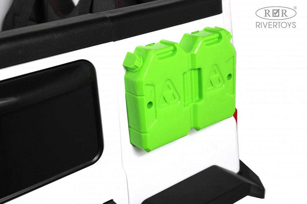 Детский электромобиль RiverToys М003БХ белый