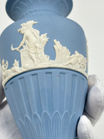 Ваза Wedgwood голубая
