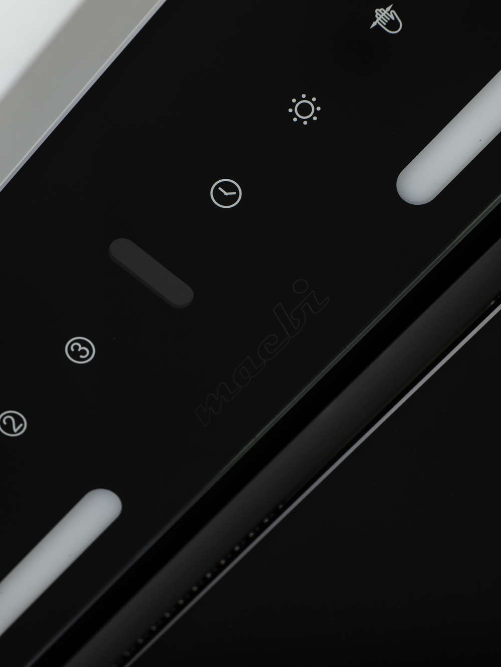 Вытяжка кухонная LedyDC-60GT (BLACK) черный, D150мм,1100м3/ч, полновстраиваемая, ИНВЕРТОРНЫЙ Мотор 110Ватт (Энергетическая эфф-ть класс А+), стекло 60см, сенсорное управление + управление жестами (MACBI)